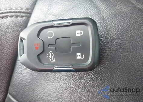 2021 Chevrolet Silverado 1500 4Wd Short Bed Rst from USA, damaged, VIN 1GCUYEEL5MZ326680